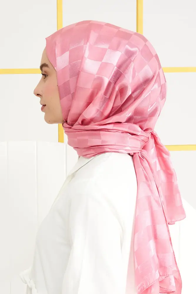 Silky Jacquard Italian Hijab Checker Pattern - Sweet Pink - 4