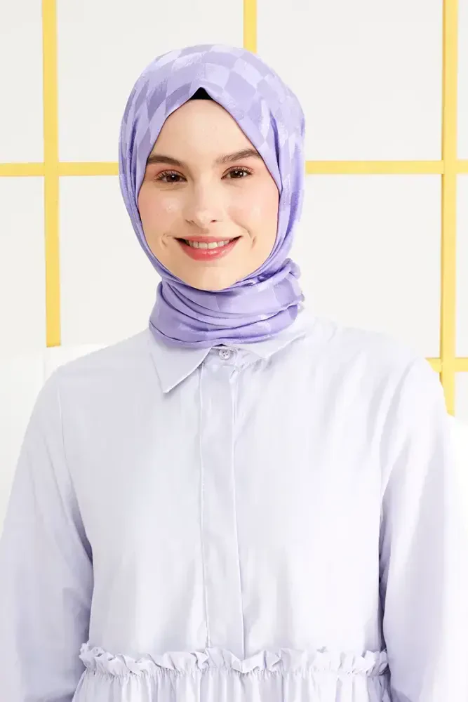 Silky Jacquard Italian Hijab Checker Pattern - Violet - 4