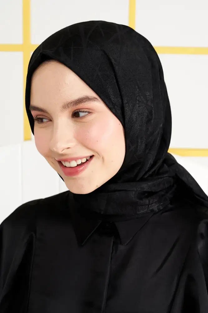 Silky Jacquard Italian Hijab Line Pattern - Black - 3
