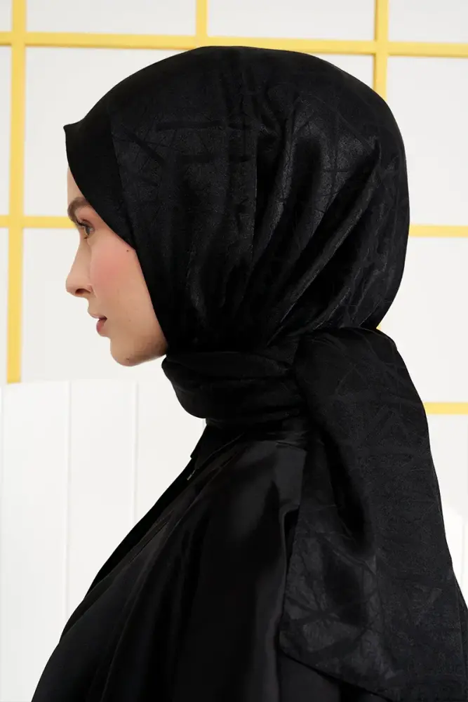 Silky Jacquard Italian Hijab Line Pattern - Black - 2