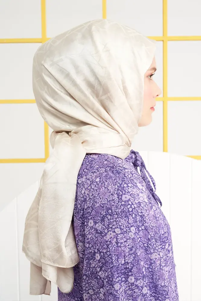 Silky Jacquard Italian Hijab Line Pattern - Bone White - 4
