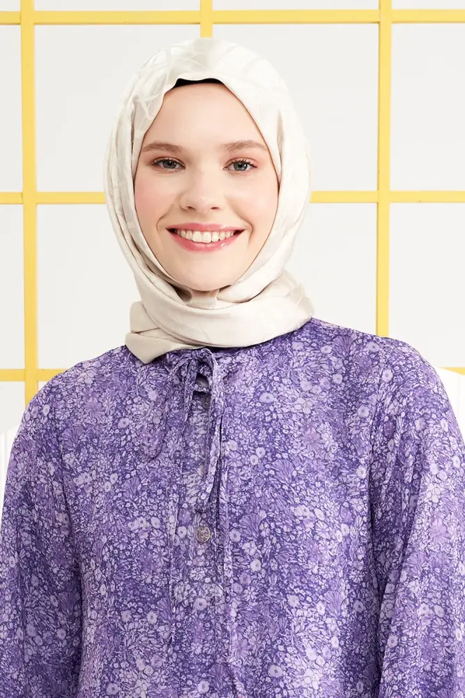 Silky Jacquard Italian Hijab Line Pattern - Bone White - 2