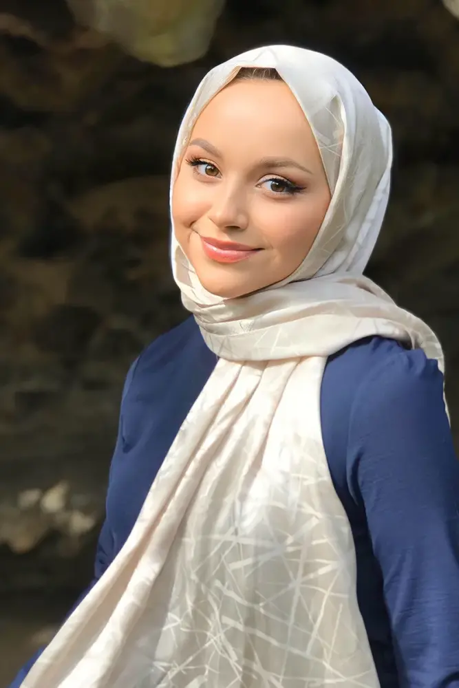 Silky Jacquard Italian Hijab Line Pattern - Bone White - 1