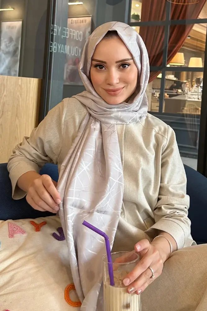Silky Jacquard Italian Hijab Line Pattern - Silver - 1