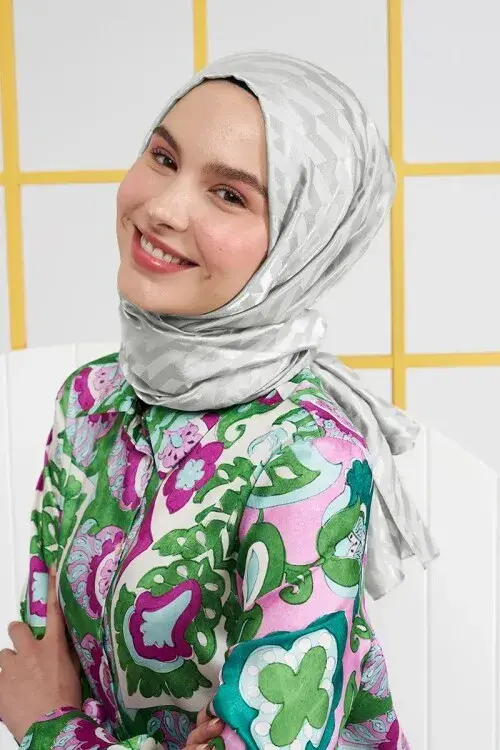 Silky Jacquard Italian Hijab Origami Pattern - Silver - 1
