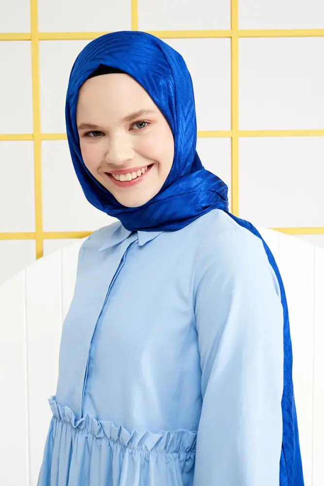 Silky Jacquard Italian Hijab Zigzag Pattern - Sax - 2