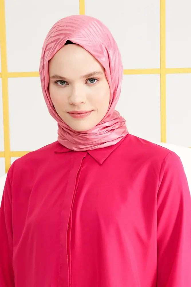 Silky Jacquard Italian Hijab Zigzag Pattern - Sweet Pink - 3