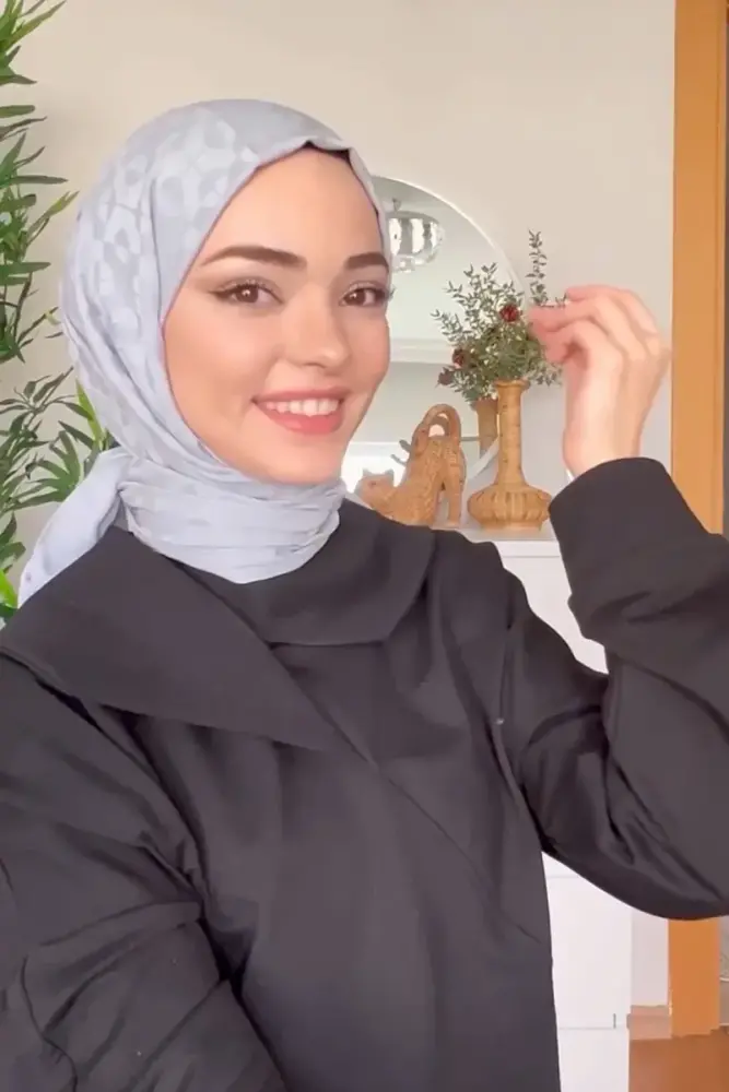 Silky Jacquard Lara Hijab Block Pattern - Gray - 1