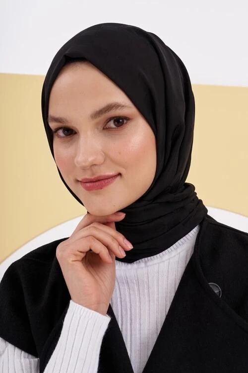 Silky Jacquard Lara Hijab Checker Pattern - Black - 2