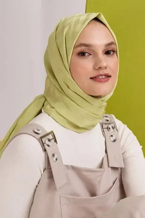 Silky Jacquard Lara Hijab Checker Pattern - Lime - 4