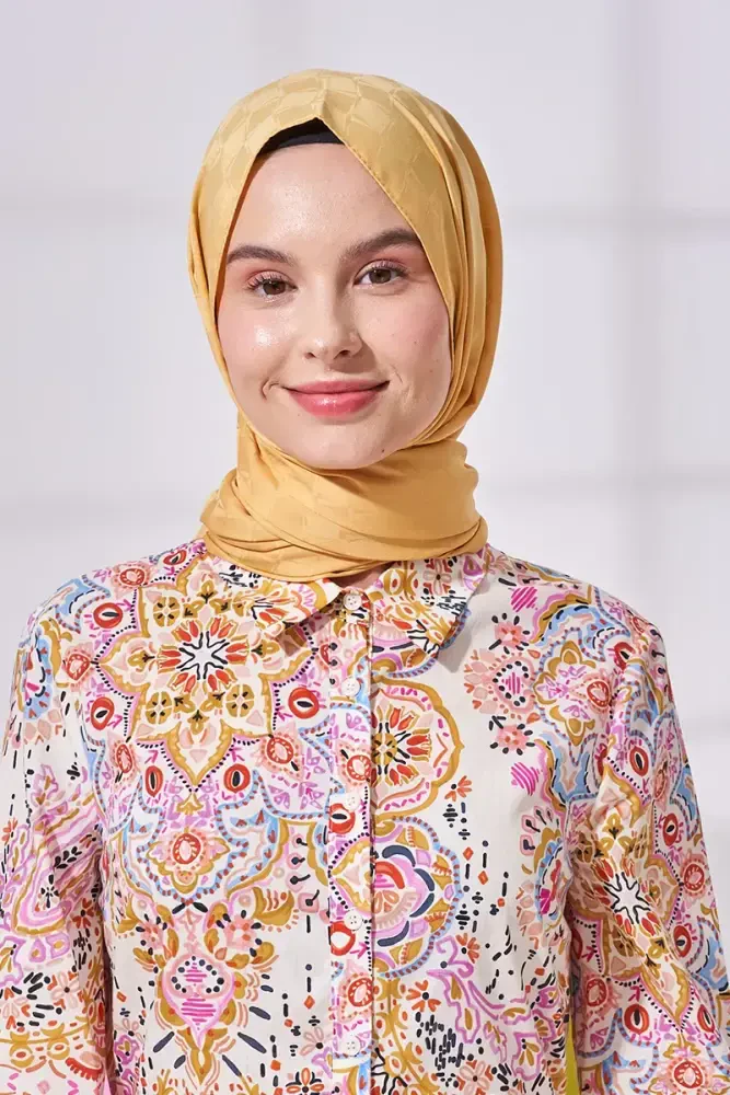 Silky Jacquard Lara Hijab Checker Pattern - Melon - 1