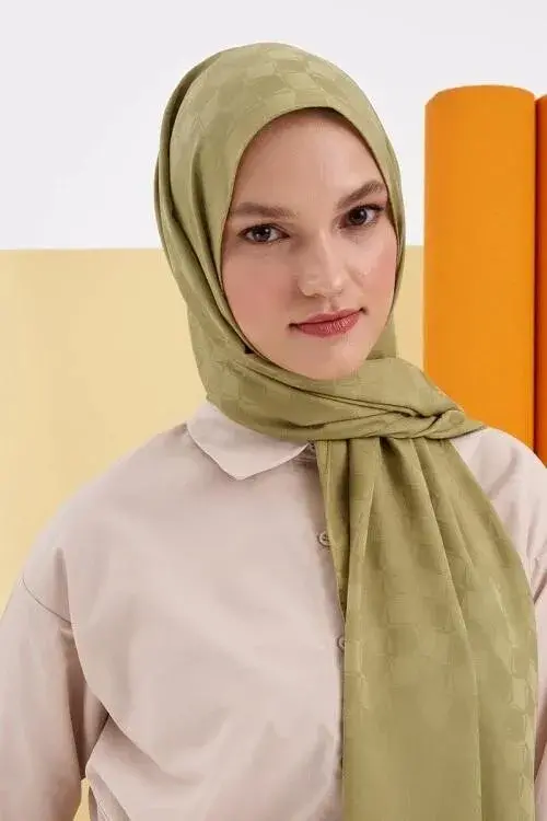 Silky Jacquard Lara Hijab Checker Pattern - Oil Green - 2