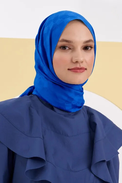 Silky Jacquard Lara Hijab Checker Pattern - Sax - MADAME POLO