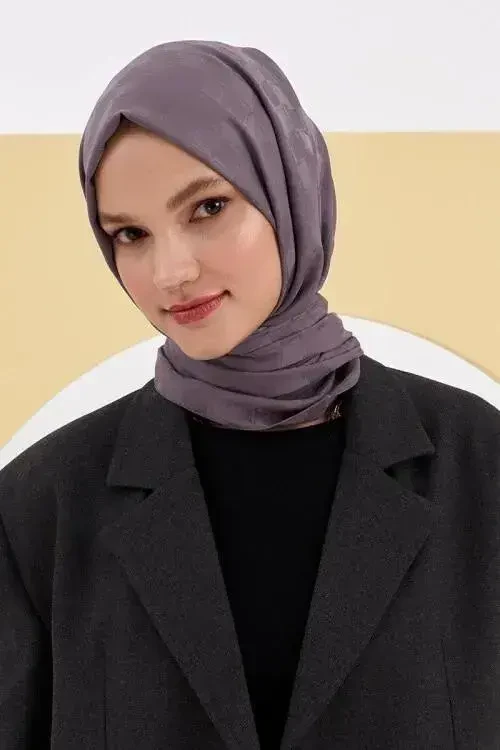 Silky Jacquard Lara Hijab Checker Pattern - Smoke - 4
