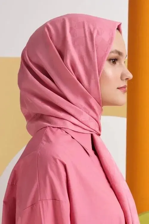 Silky Jacquard Lara Hijab Checker Pattern - Sweet Pink - 1