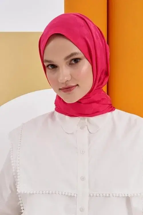 Silky Jacquard Lara Hijab Checker Pattern - Viva Magenta - 2