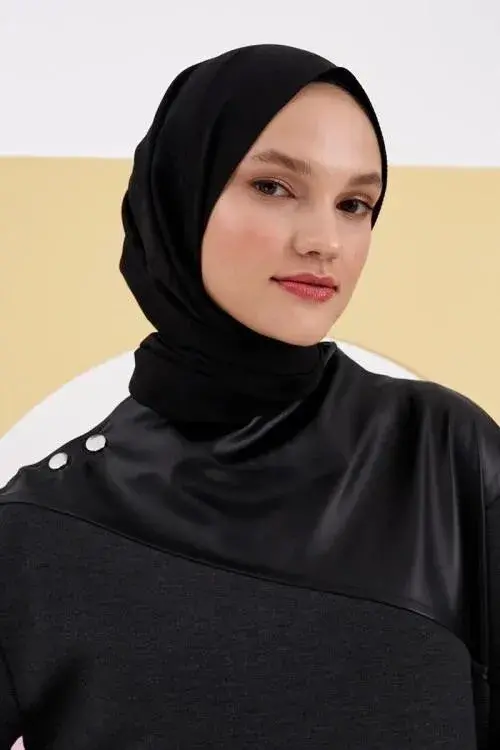 Silky Jacquard Lara Hijab Crowbar Pattern - Black - 2