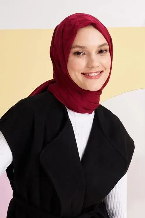 Silky Jacquard Lara Hijab Crowbar Pattern - Red - 1