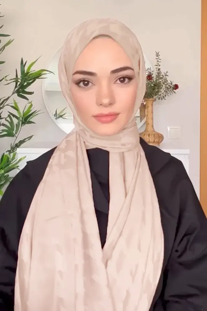 Silky Jacquard Lara Hijab Crowbar Pattern - Dark Beige - 1