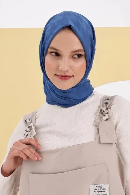 Silky Jacquard Lara Hijab Crowbar Pattern - Denim Blue - 4