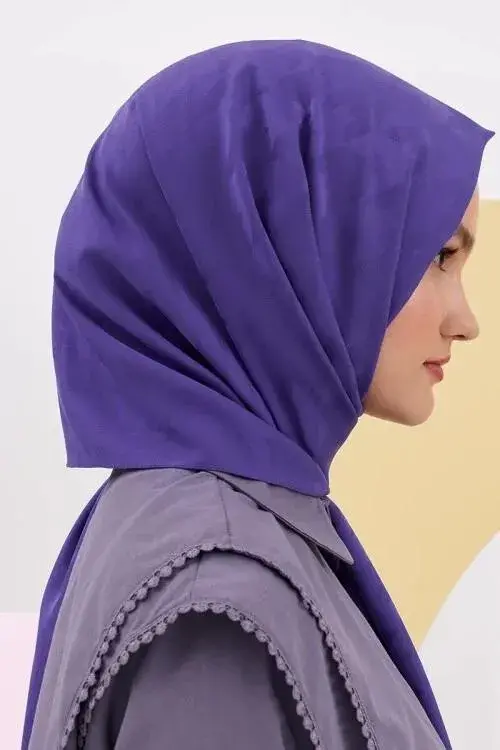 Silky Jacquard Lara Hijab Crowbar Pattern - Metallic Purple - 2