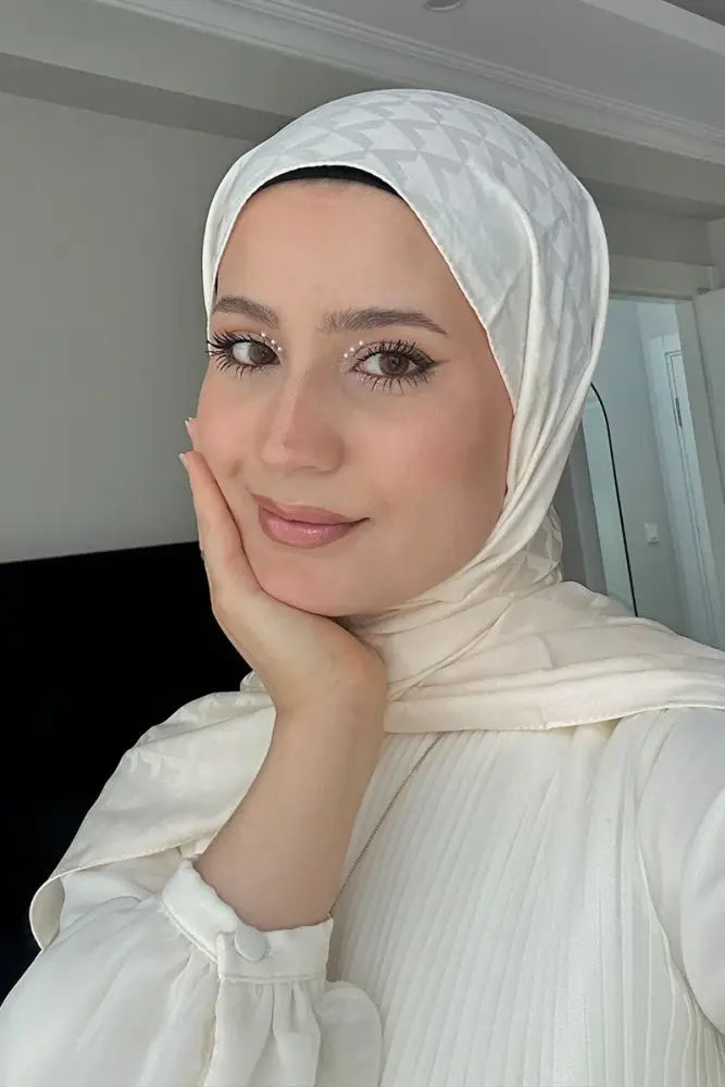 Silky Jacquard Lara Hijab Geometric Pattern - Cream - 1