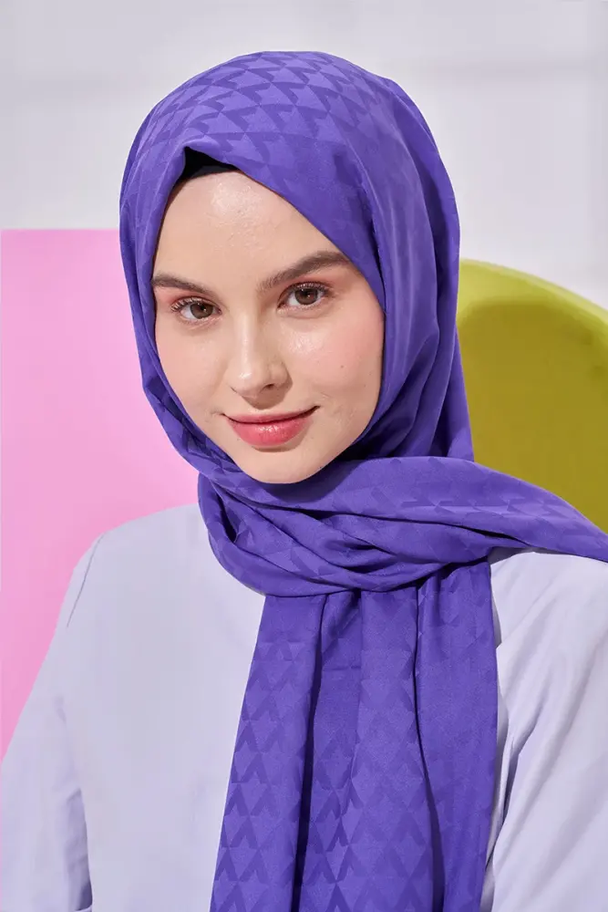 Silky Jacquard Lara Hijab Geometric Pattern - Metallic Purple - 4