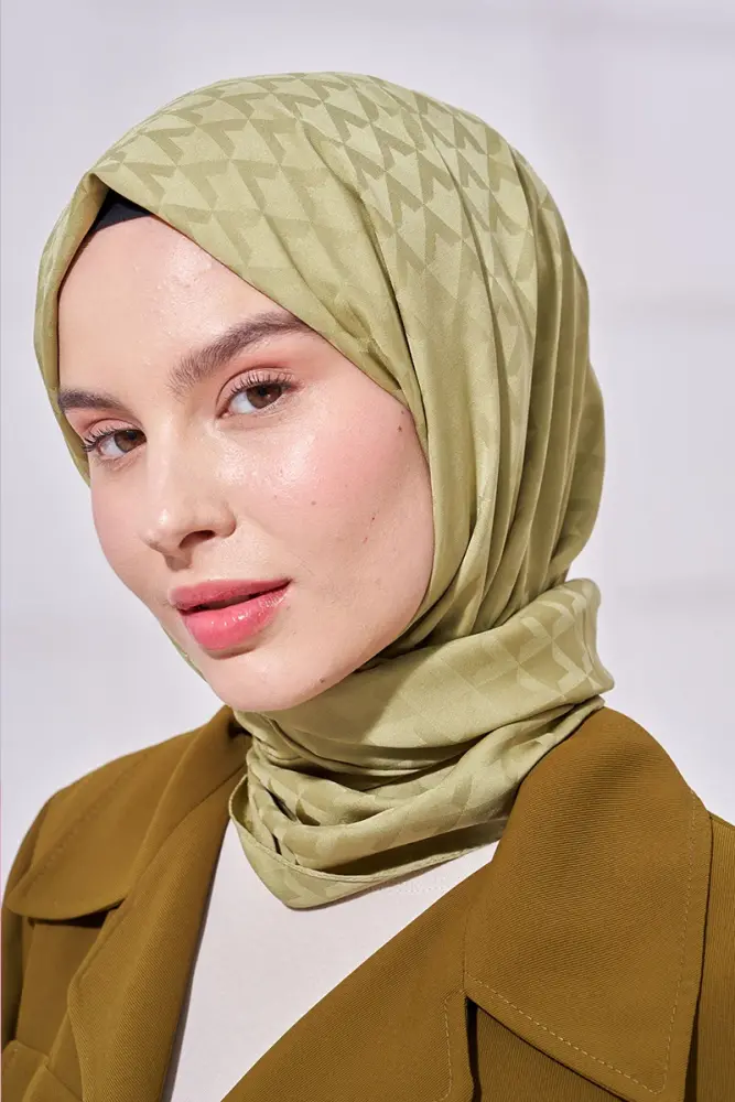 Silky Jacquard Lara Hijab Geometric Pattern - Oil Green - 3