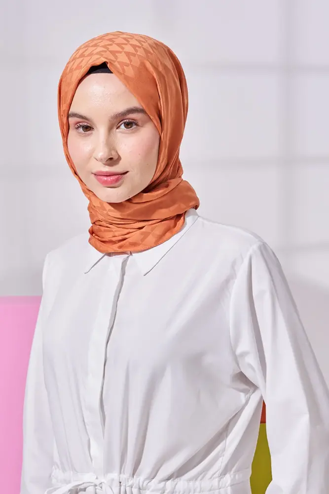 Silky Jacquard Lara Hijab Geometric Pattern - Peach - 3