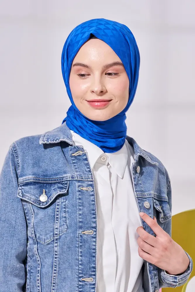 Silky Jacquard Lara Hijab Geometric Pattern - Sax - 4