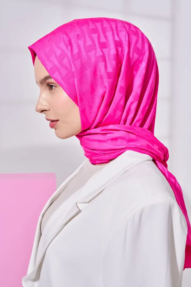 Silky Jacquard Lara Hijab Vectorial Pattern - Barbie Pink - 4
