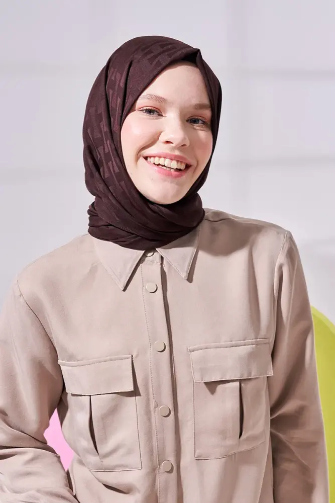 Silky Jacquard Lara Hijab Vectorial Pattern - Bitter Coffee - 3