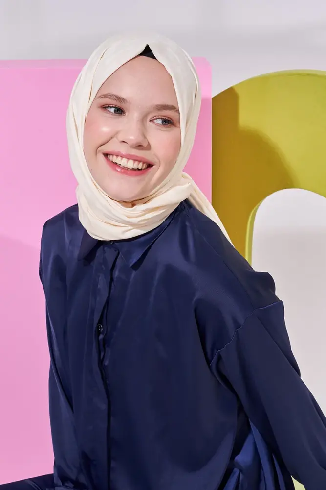 Silky Jacquard Lara Hijab Vectorial Pattern - Cream - 1