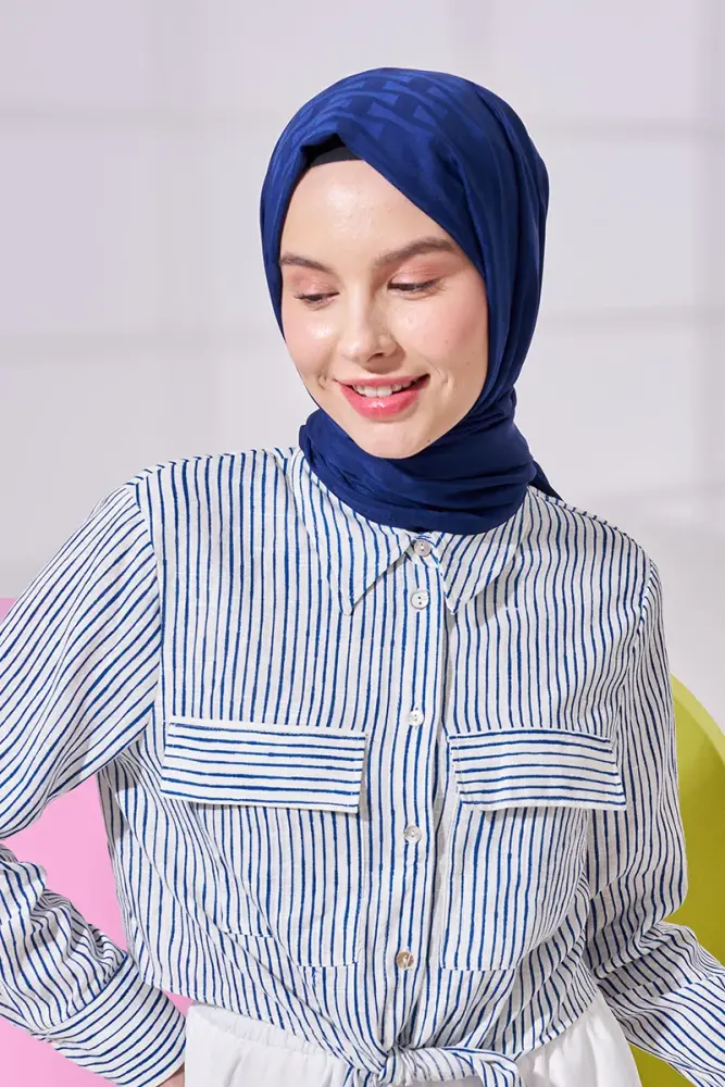 Silky Jacquard Lara Hijab Vectorial Pattern - Navy Blue - 2
