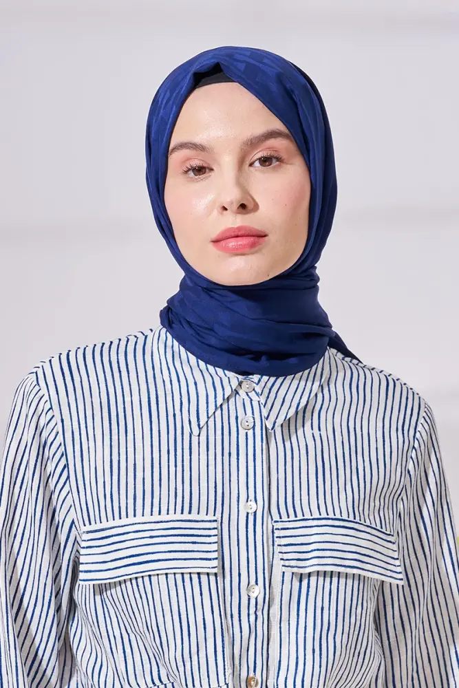 Silky Jacquard Lara Hijab Vectorial Pattern - Navy Blue - 3