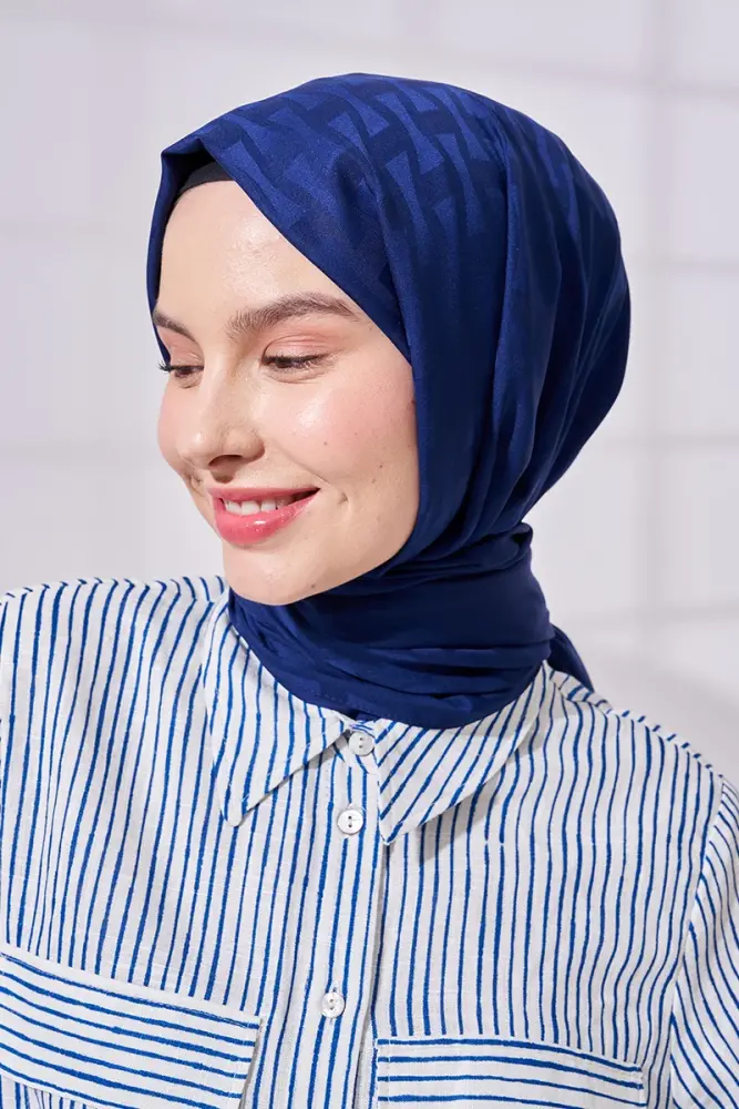 Silky Jacquard Lara Hijab Vectorial Pattern - Navy Blue - 4