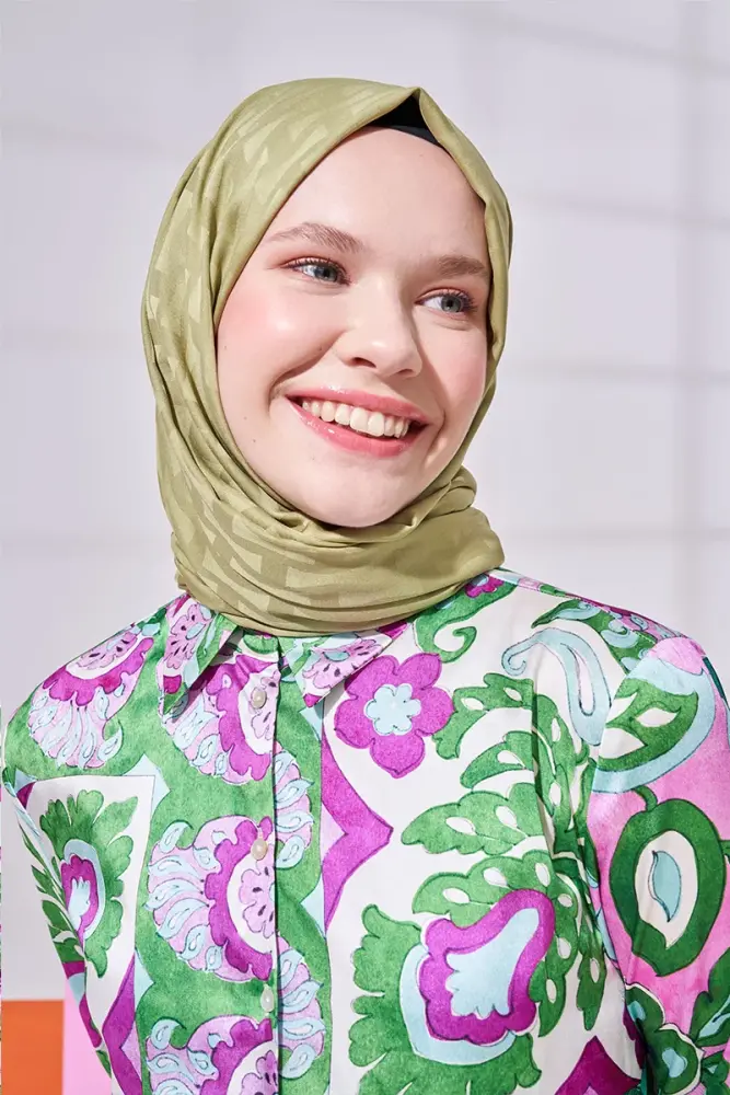 Silky Jacquard Lara Hijab Vectorial Pattern - Oil Green - 1