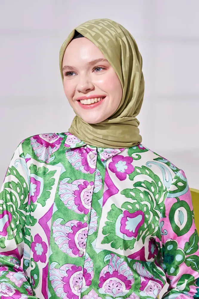Silky Jacquard Lara Hijab Vectorial Pattern - Oil Green - 2