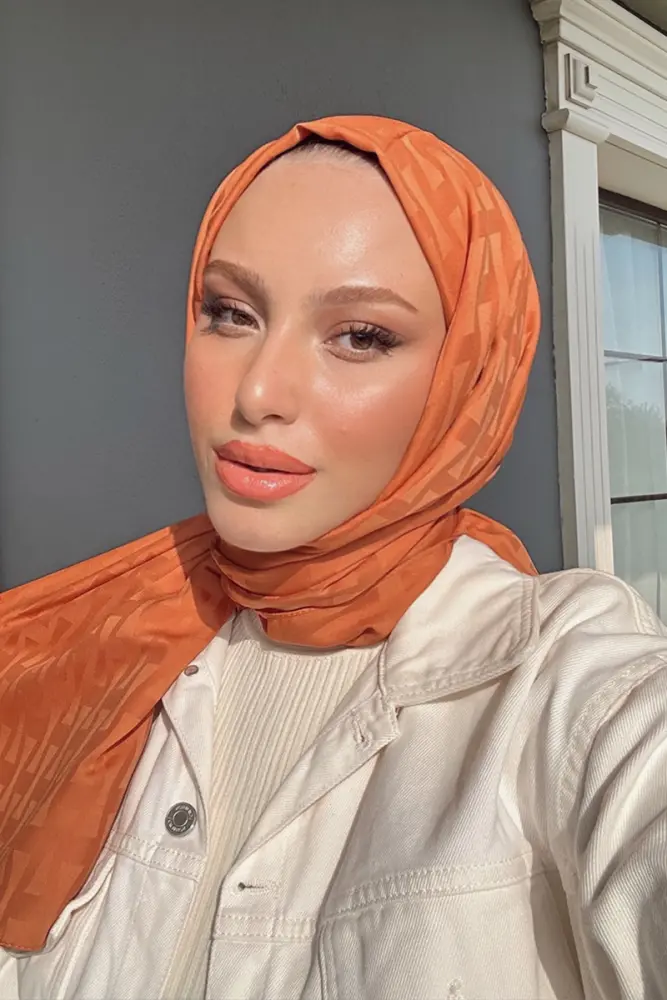 Silky Jacquard Lara Hijab Vectorial Pattern - Peach - 1