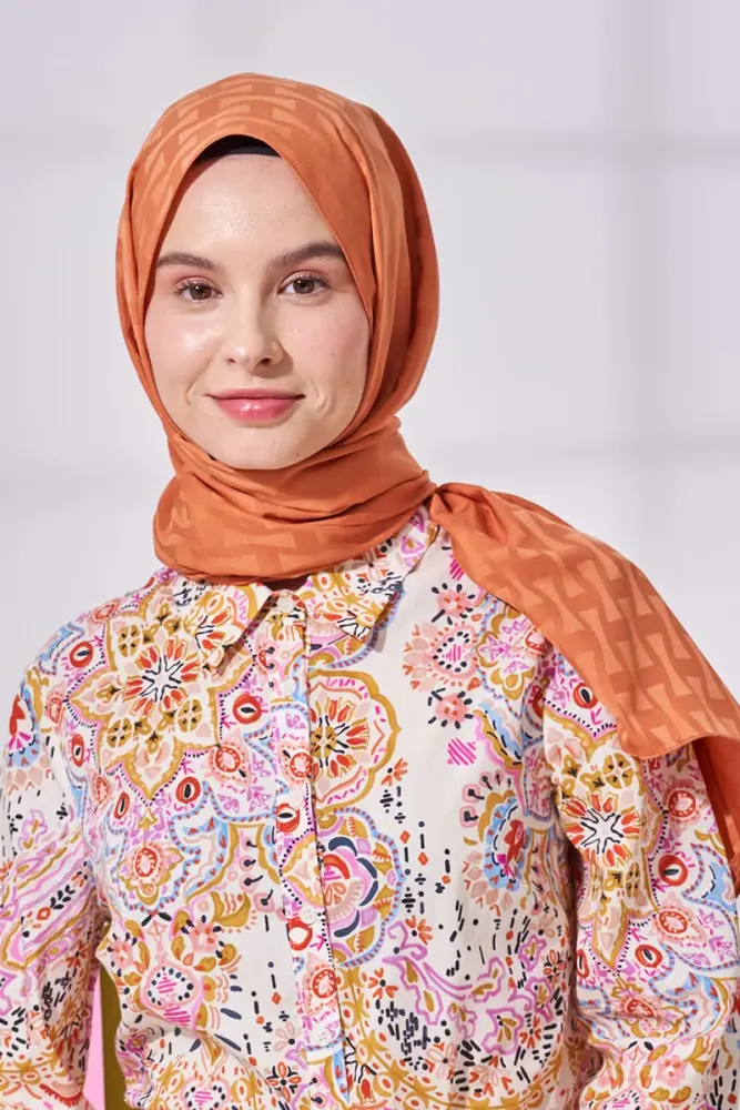 Silky Jacquard Lara Hijab Vectorial Pattern - Peach - 3