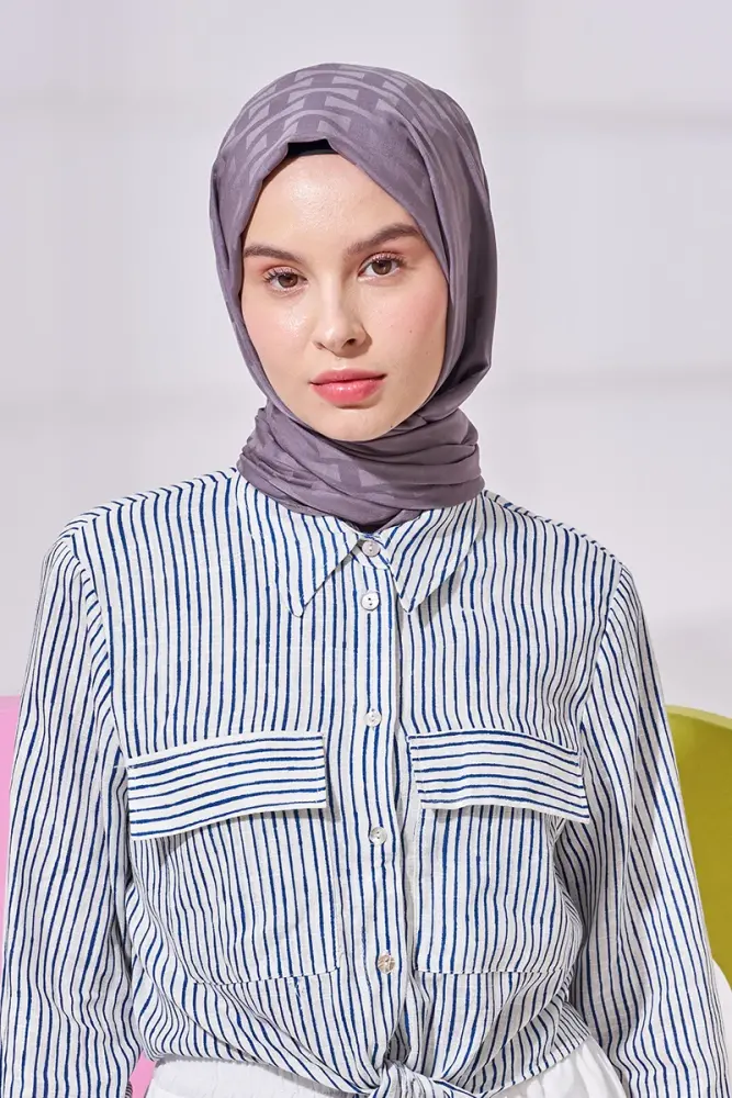 Silky Jacquard Lara Hijab Vectorial Pattern - Smoke - 3