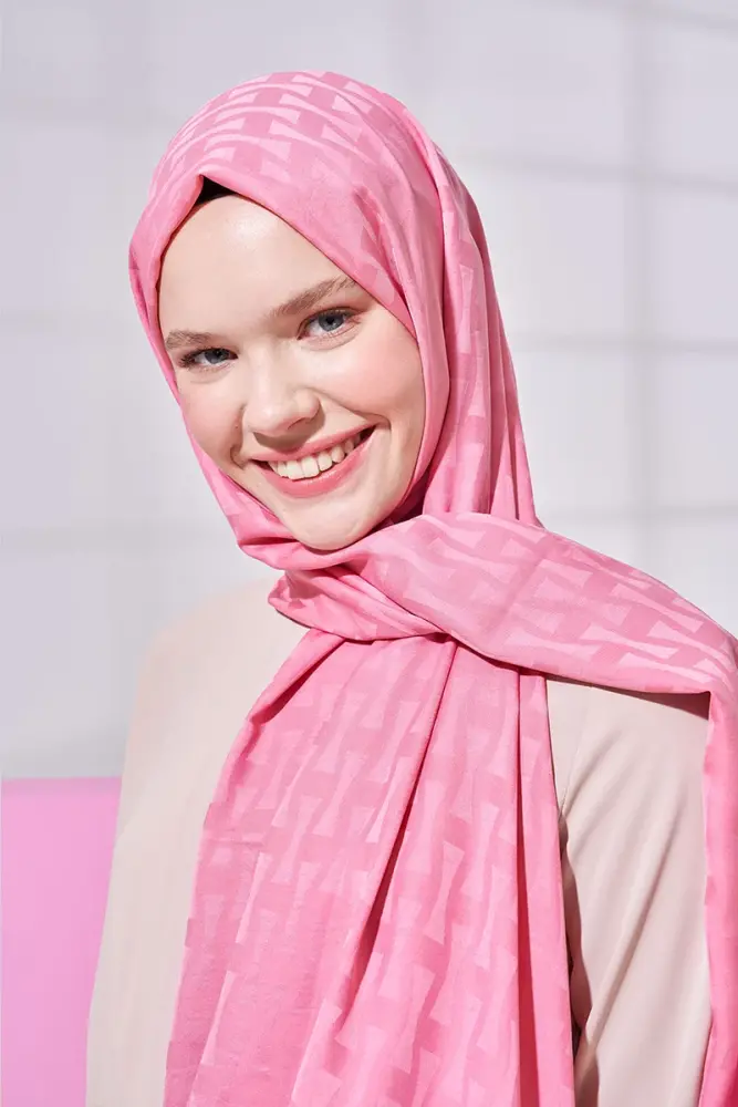 Silky Jacquard Lara Hijab Vectorial Pattern - Sweet Pink - 3