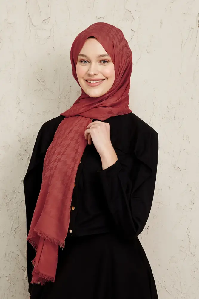 Silky Jacquard Note Hijab Crowbar Pattern - Copper - 1