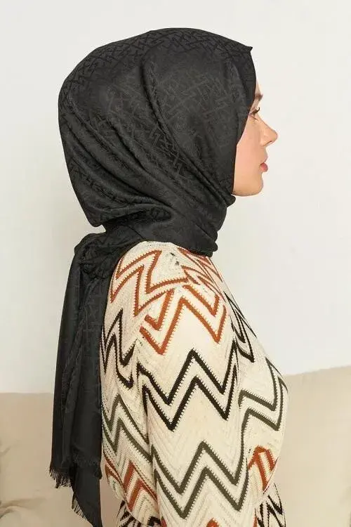 Silky Jacquard Note Hijab Elliptick Pattern - Black - 2