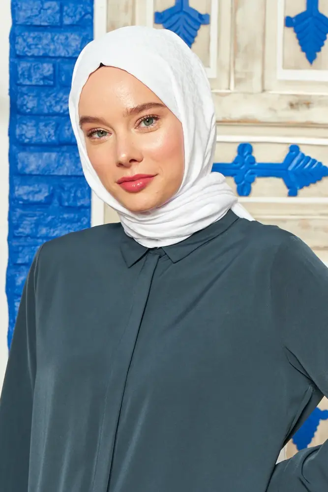 Silky Jacquard Note Hijab Elliptick Pattern - White - 1