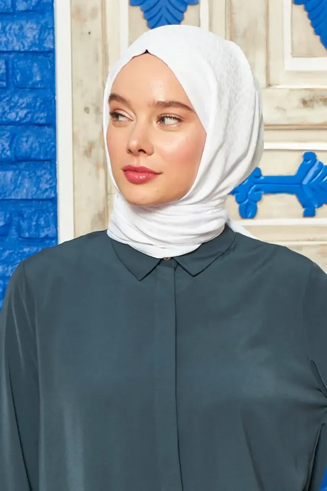 Silky Jacquard Note Hijab Elliptick Pattern - White - 2