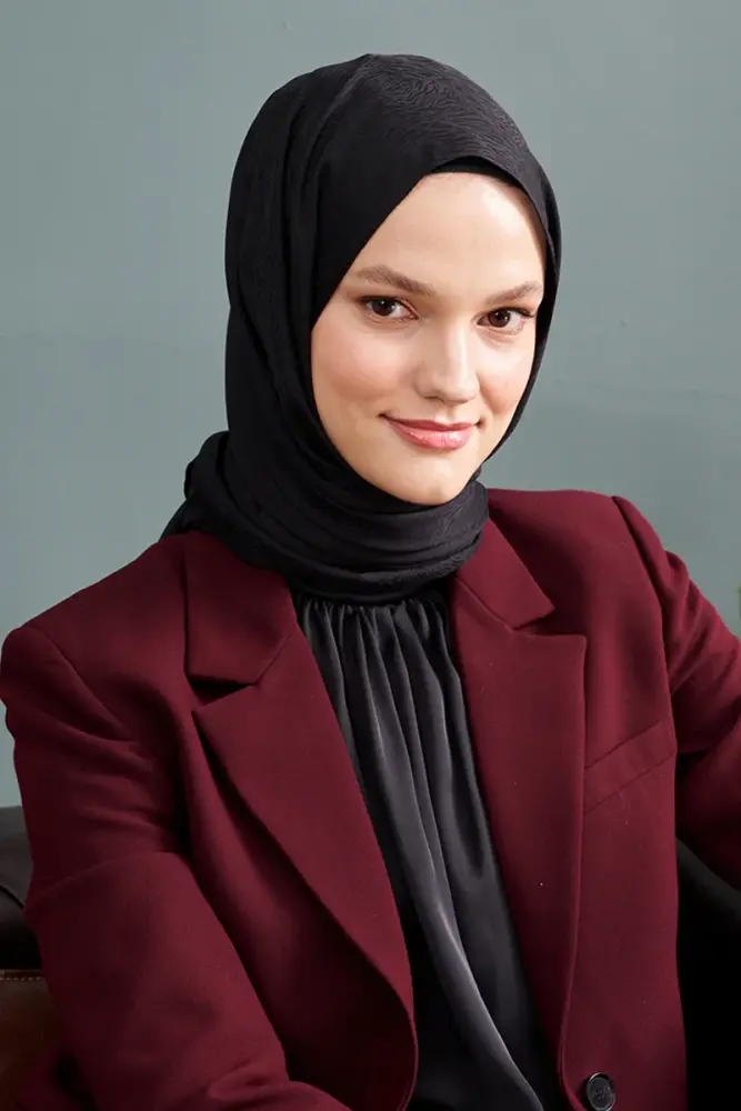 Silky Jacquard Note Hijab Tree Bark Pattern - Black - 3