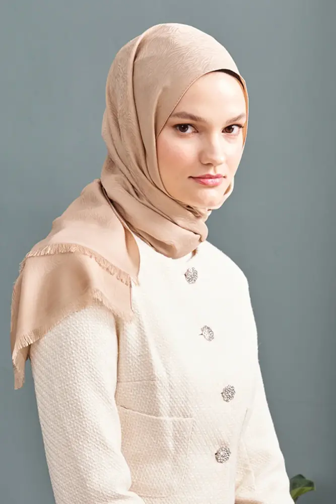 Silky Jacquard Note Hijab Tree Bark Pattern - Latte - 1