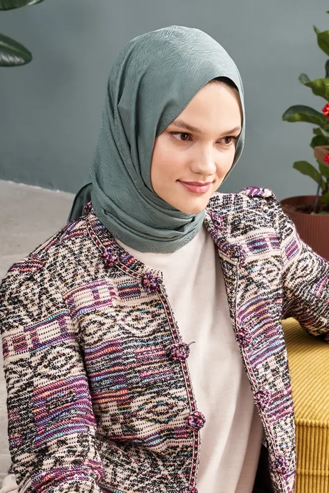 Silky Jacquard Note Hijab Tree Bark Pattern - Mint - 2