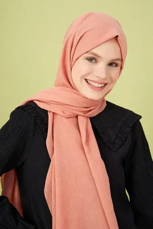 Sümeyye Tural Taşlanmış Pamuk Şal - Yavruağzı - MADAME POLO